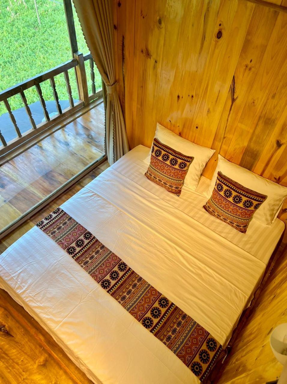 Muong Tra Stream Homestay Làng Cac Exteriör bild
